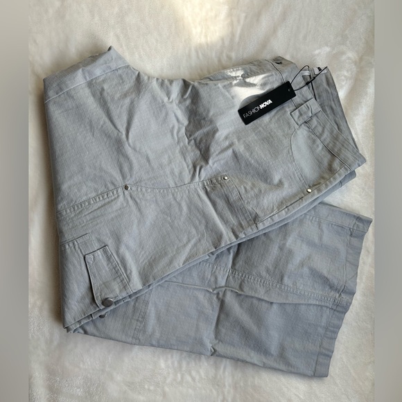 NWT Fashion Nova Plus Size Light Grey Wide Leg Pants size 1X - Picture 5 of 10